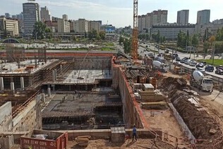 Construction activities of the shopping center «Esplanada» in Perm