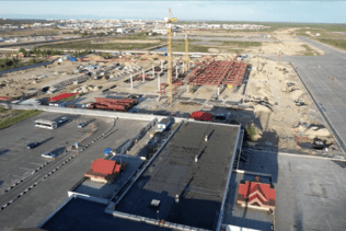 Construction of a new terminal at Novy Urengoy airport