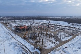 Работы по армированию фундаментов промышленного комплекса в Черняховске ведутся в срок