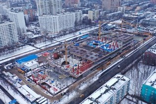 Dynamics of the construction of the «Kuzminki» mall in Moscow