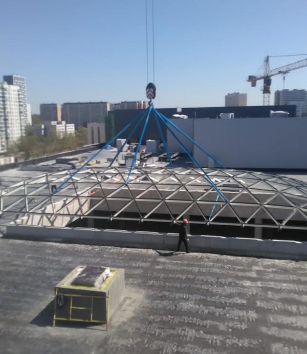 The dome of the central atrium of the shopping center "Nebo" was installed-photo-1