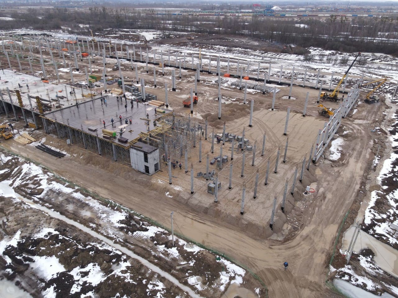 Закончено бетонирование плиты ростового здания производственного комплекса-photo-4