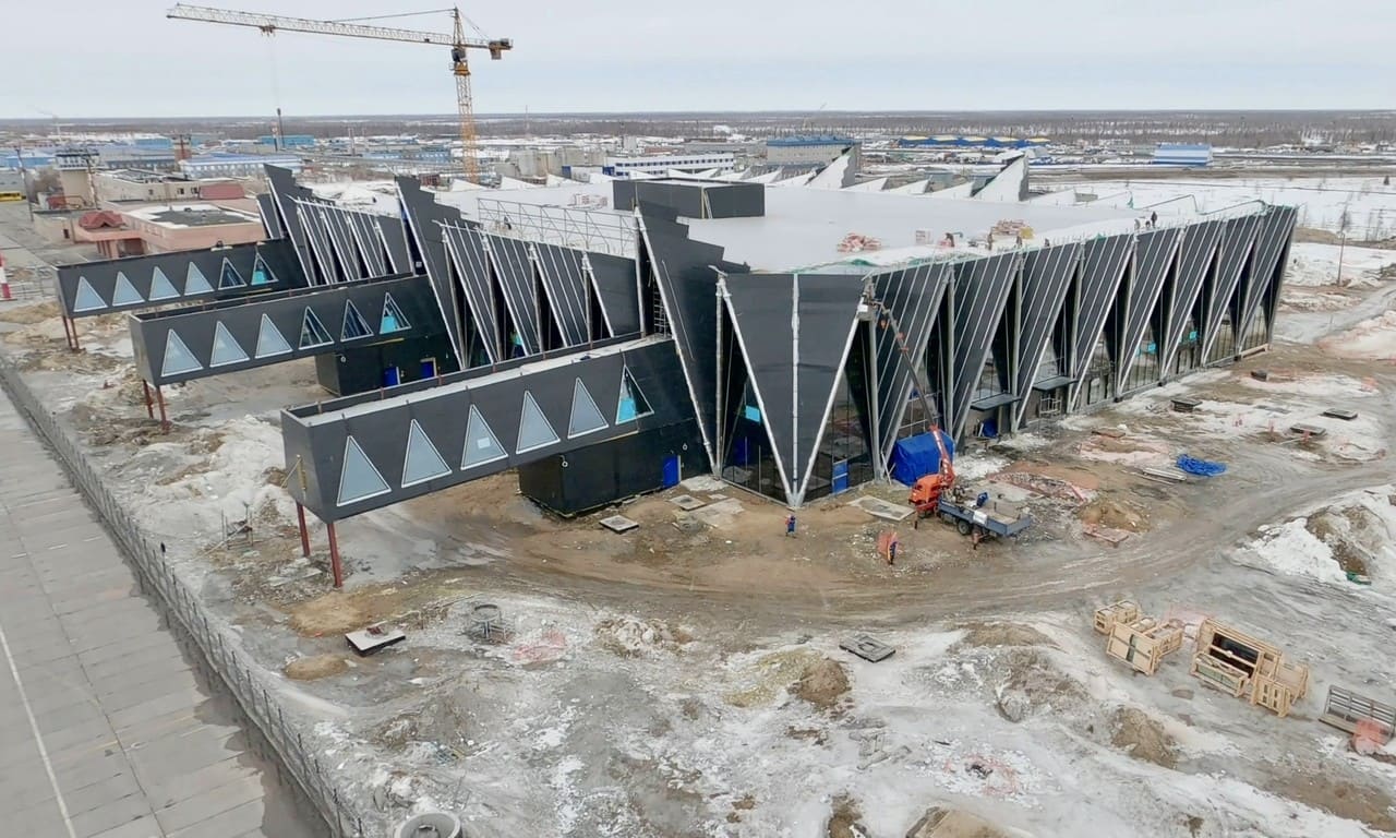 Construction of the terminal at Novy Urengoy airport in May 2022-photo-1