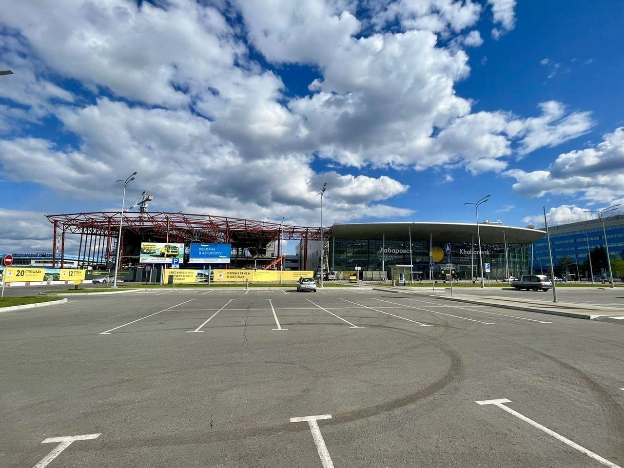 The installation of the roof framing of the new Khabarovsk Airport terminal has been completed-photo-2