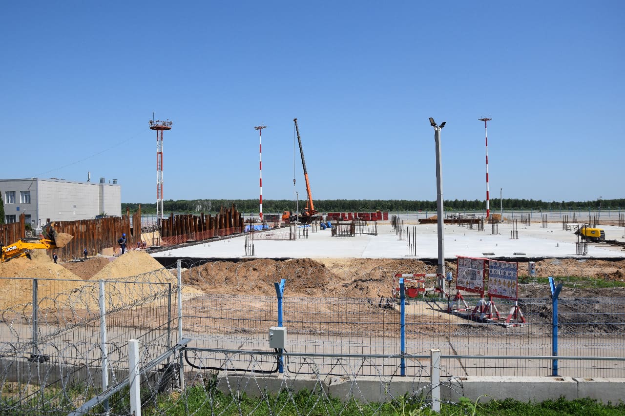В аэропорту Воронеж завершается возведение фундамента под здание нового терминала-photo-1