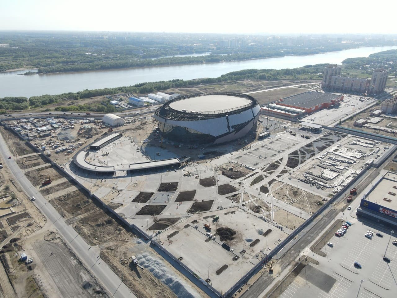 Limak Holding and LMS management inspected the construction of the G-Drive Arena in Omsk-photo-2