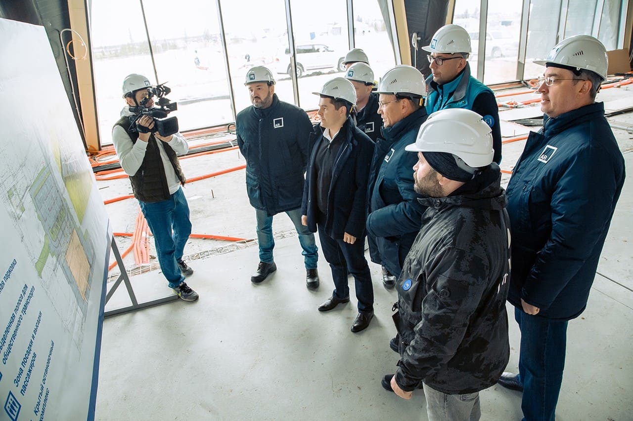 YNAO Governor Artyukhov visited the construction of Novy Urengoy Airport-photo-2