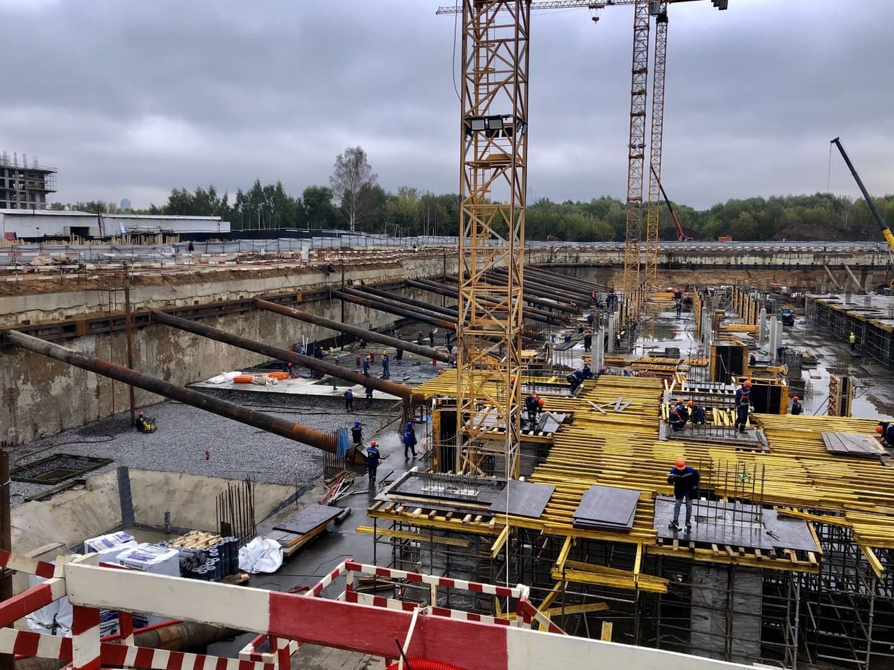 LMS смонтировал 250 тонн арматуры на строительстве 5 квартала ЖК «Остров»-photo-1