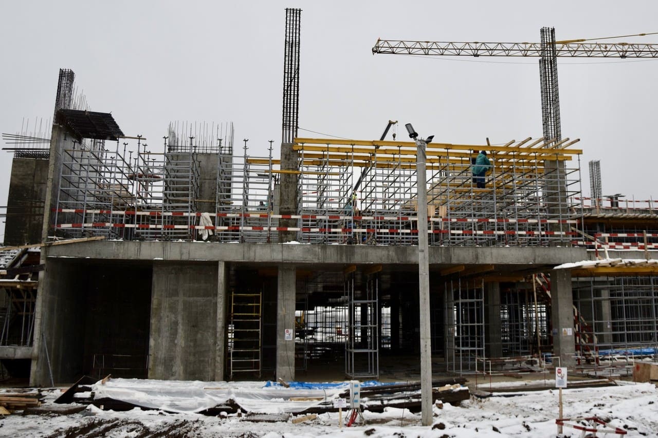 Construction workers start construction of the third floor of Voronezh airport terminal-photo-3