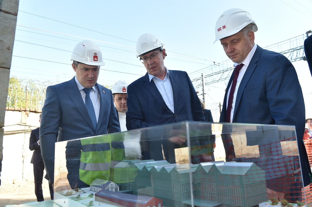 The governor checked the progress of construction of the Perm Art Gallery-photo-7