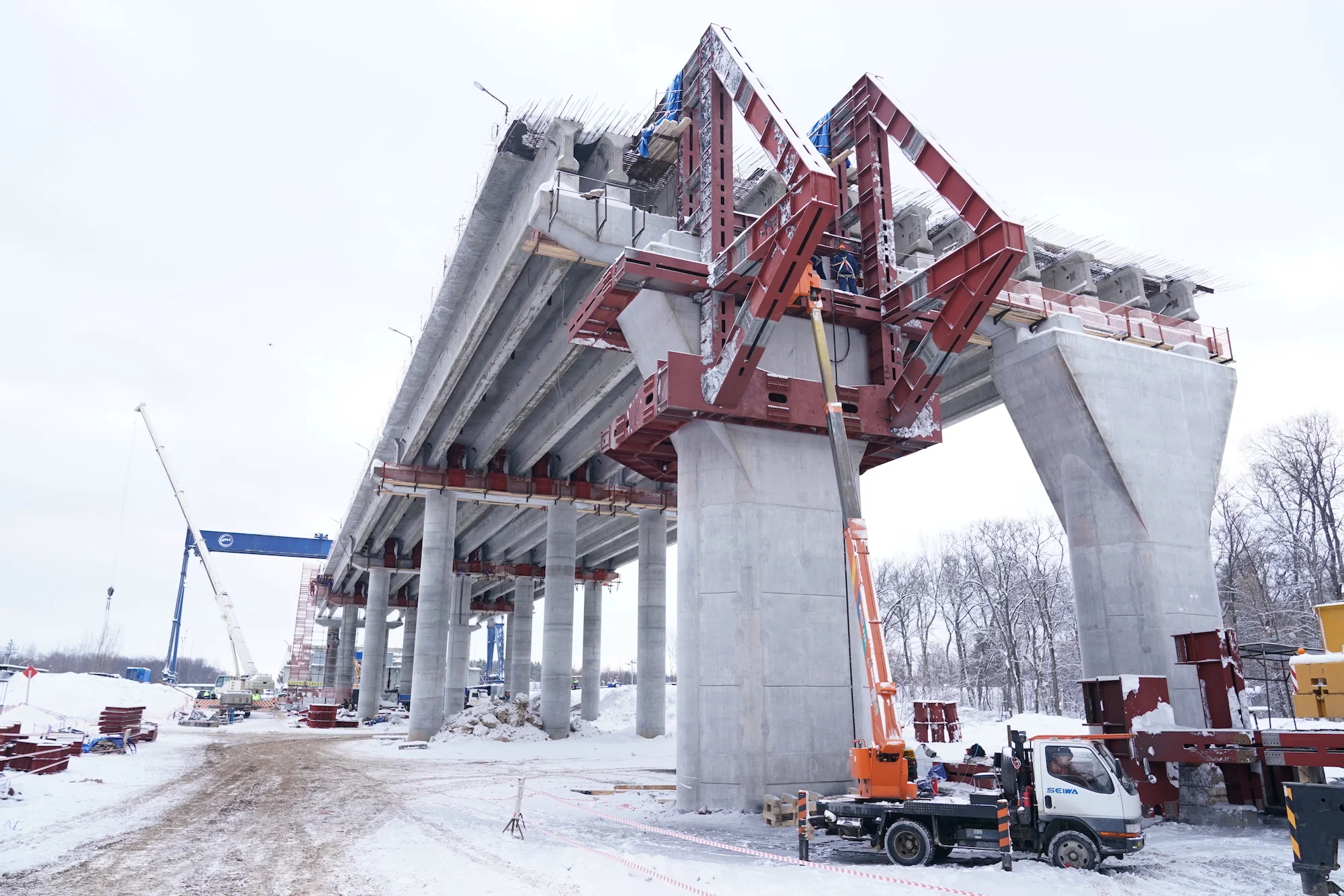 CONSTRUCTION OF THE EASTERN EXIT TO THE FEDERAL HIGHWAY M-5 URAL - photo44