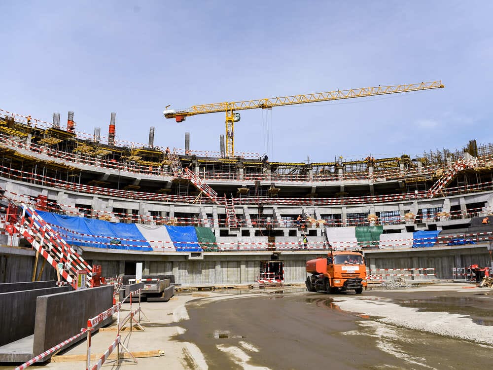 Our specialists are building the fifth floor of the Arena Omsk