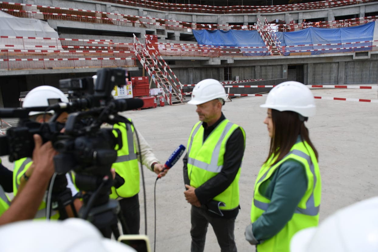 Arena Omsk was visited by the head of the TV sports network TSN - Photo 3